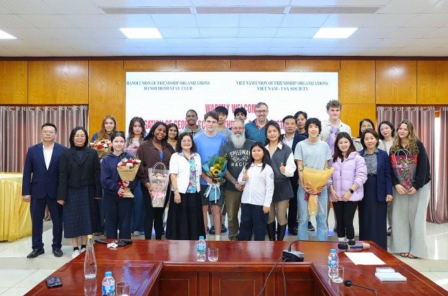 American Students Engage in Cultural and Historical Exchange in Vietnam