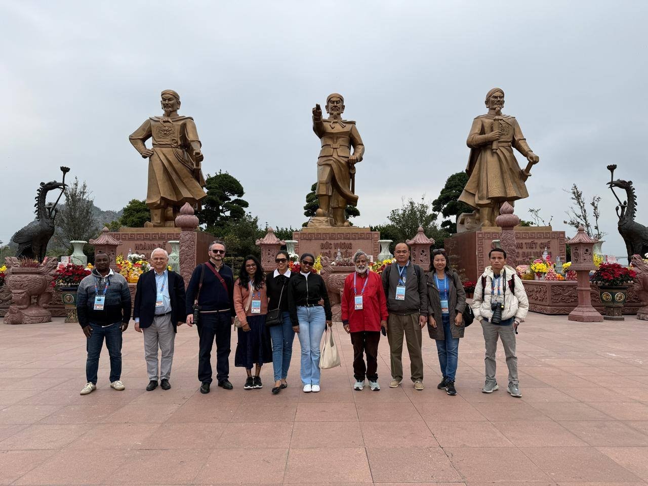 Introducing International Journalists to Vietnam’s National Traditions