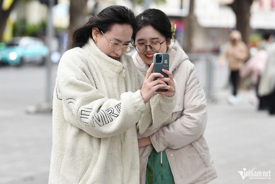 The North braces for a prolonged cold spell, forecast to last through January 23. Photo: Hoang Minh