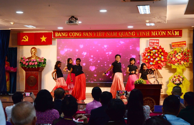 Vietnam News Today (Jan. 26): Vietnamese, Indian Peoples Strengthen Friendship