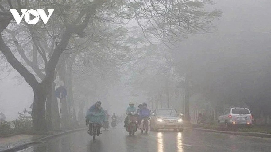 A series of cold-air surges are likely to hit the northern and north-central regions of Vietnam from now till the Lunar New Year holiday (Feb. 14-22), bringing chill and drizzle A series of cold-air surges are likely to hit the northern and north-central regions of Vietnam from now till the Lunar New Year holiday (Feb. 14-22), bringing chill and drizzle