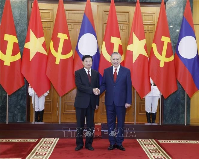 Vietnam News Today (Feb. 3): Vietnam–Laos Ties Set for Reshape to New Phase of Cooperation and Development