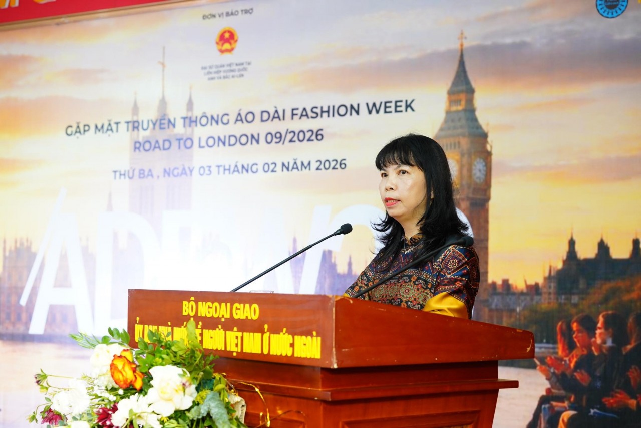 Promoting Vietnam’s Ao Dai at London Fashion Week 2026
