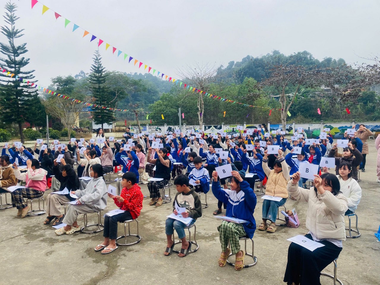 Environmental Education for More Than 400 Students in Tuyen Quang