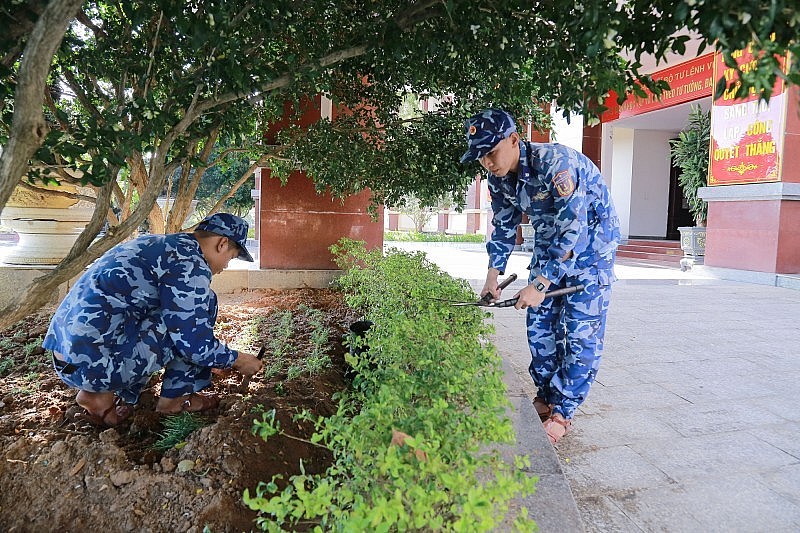 Tet Filled with Solidarity Between Army and People on Phu Quoc Island