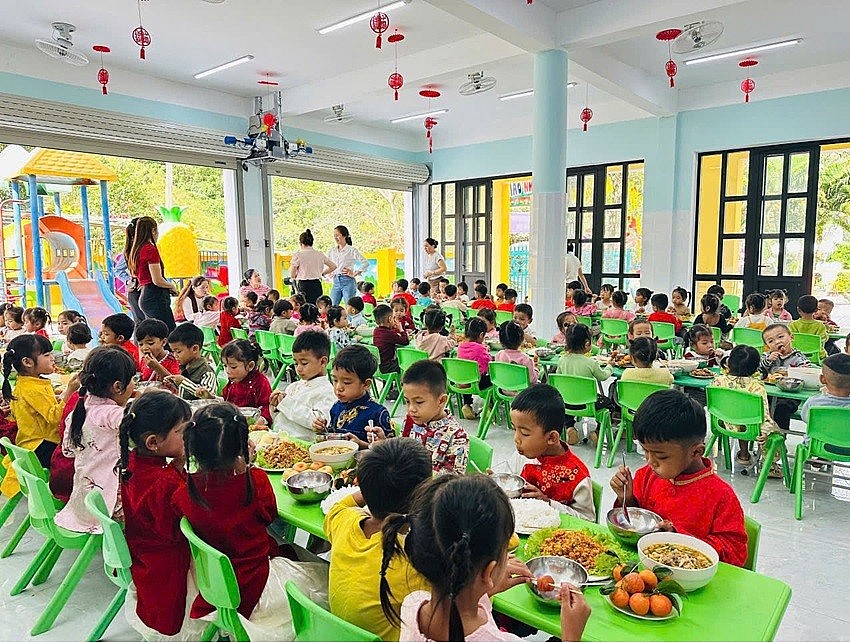 Zhi Shan Foundation Sent Tet gifts to Over 3,000 Children in Mountainous Region of Quang Tri Zhi Shan Foundation Sent Tet gifts to Over 3,000 Children in Mountainous Region of Quang Tri