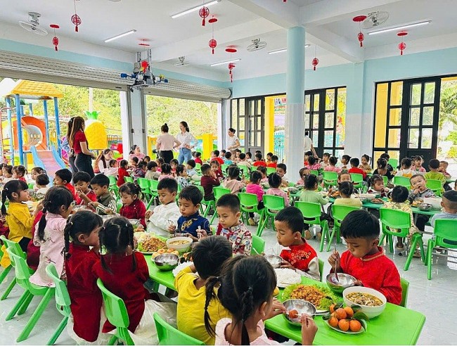 Zhi Shan Foundation Sent Tet gifts to Over 3,000 Children in Mountainous Region of Quang Tri