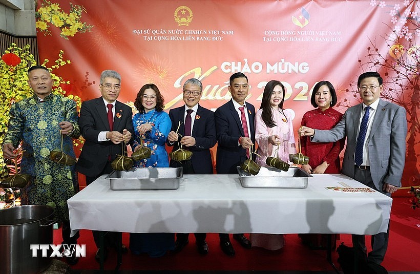 Vietnamese Expatriates in Thailand, Germany, and Russia celebrate Tet with Deep Affection Toward Homeland Vietnamese Expatriates in Thailand, Germany, and Russia celebrate Tet with Deep Affection Toward Homeland