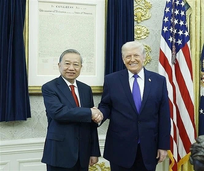 Vietnamese Party General Secretary To Lam (L) and US President Donald Trump during their meeting at the White House on February 20 on the sidelines of the inaugural meeting of the Board of Peace on Gaza. Vietnamese Party General Secretary To Lam (L) and US President Donald Trump during their meeting at the White House on February 20 on the sidelines of the inaugural meeting of the Board of Peace on Gaza.