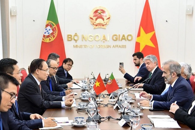 Vietnam News Today (Mar. 1): Vietnamese, Portuguese Foreign Ministers Hold Talks in Hanoi