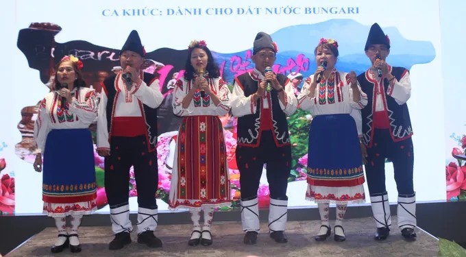 Further Deepening Traditional Friendship between Vietnam and Bulgaria in New Era