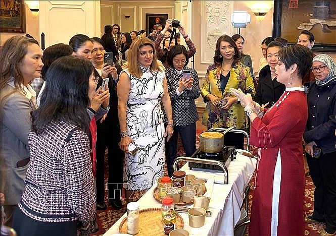Vietnamese Vegetarian Cuisine Introduced to Diplomatic Community in the United States