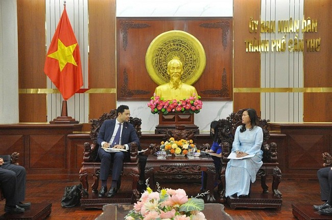 Can Tho Strengthens Cooperation with France in Education and Healthcare