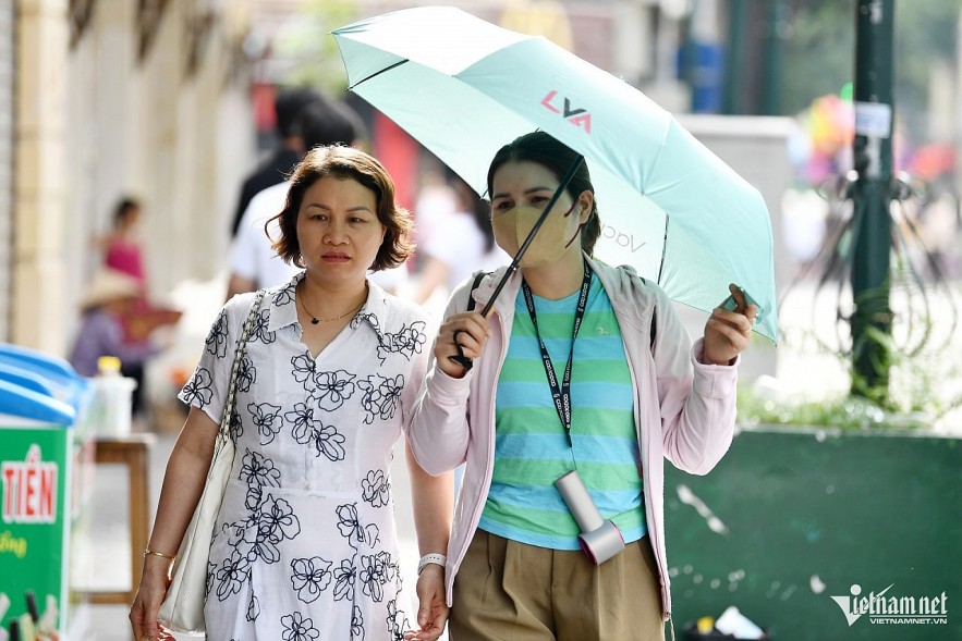 Northern Vietnam may experience hot weather toward the end of the month. Illustration: Nam Khanh.