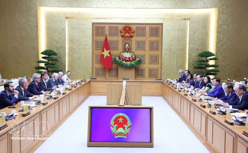 Deputy PM works with EC's inspection delegation on IUU fishing combat