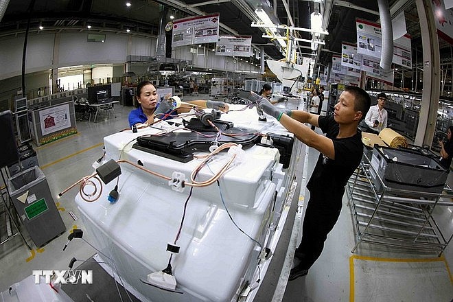 An assembly line of the LG Electronics Vietnam Co. Ltd in Hai Phong city (Photo: VNA)