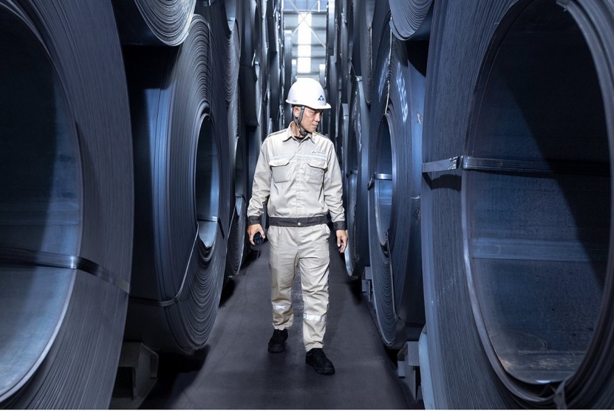 Fluctuations in fuel prices are prompting businesses to take urgent response measures.