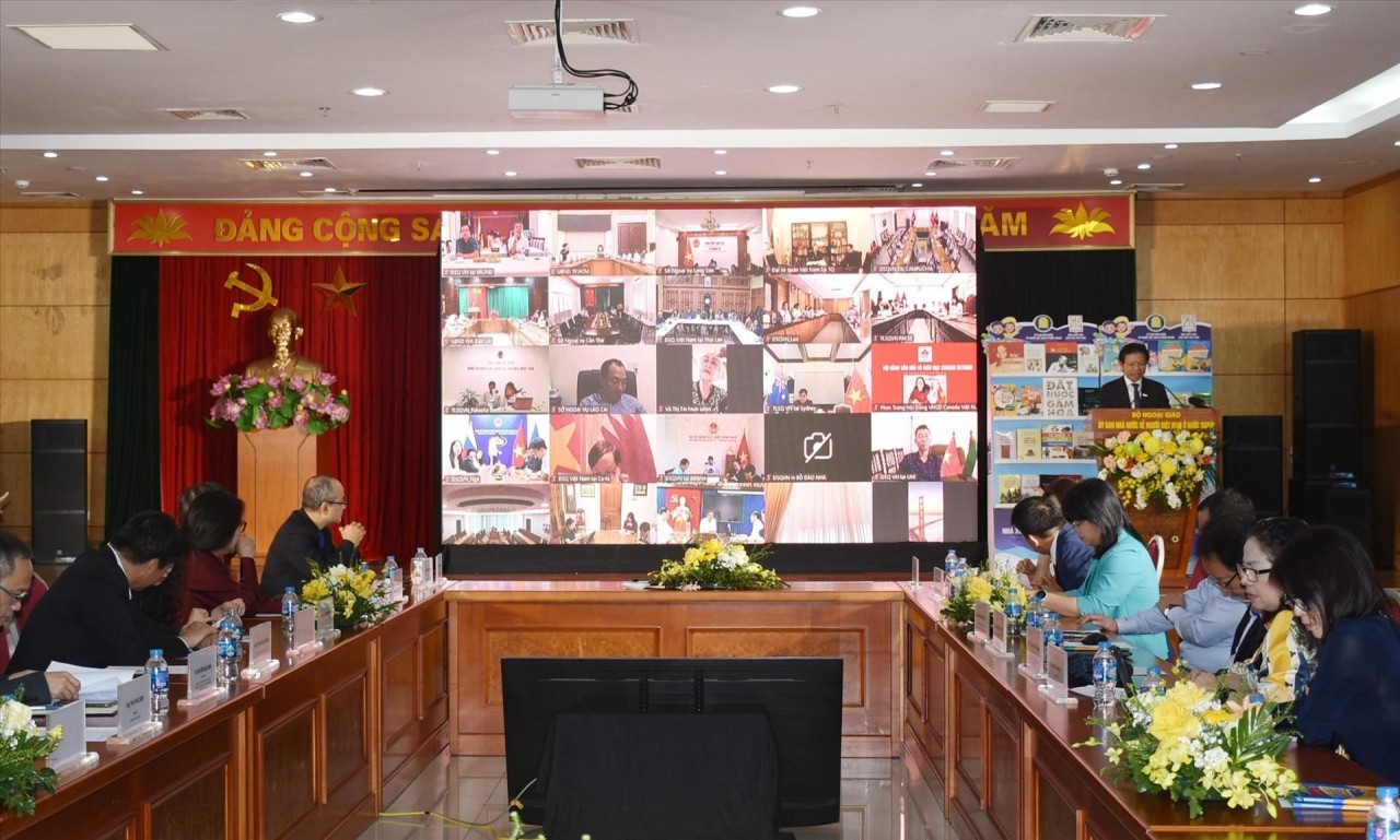 Searching for Vietnamese Language Ambassadors Abroad