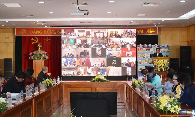 Searching for Vietnamese Language Ambassadors Abroad