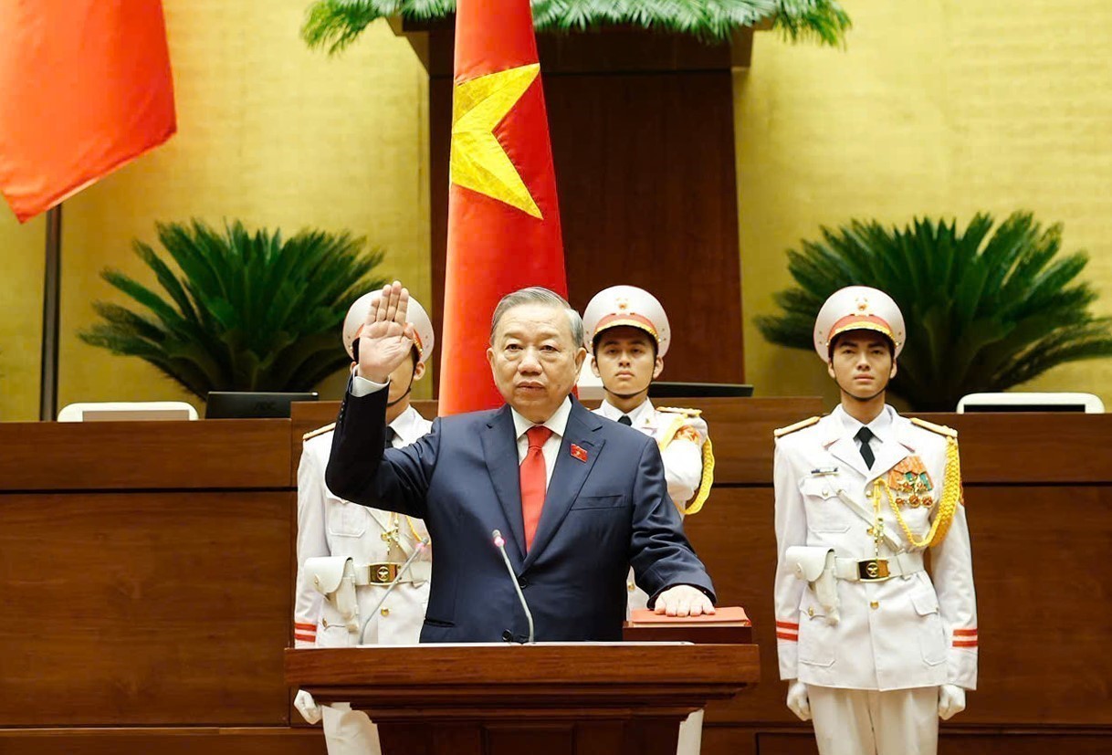 International Media Praise Vietnam’s Consolidation of Key Leadership Positions
