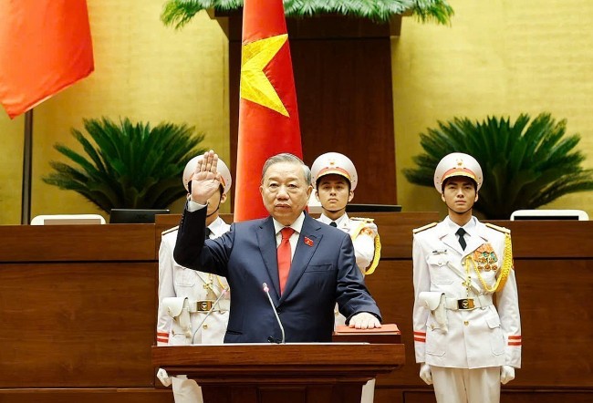 International Media Praise Vietnam’s Consolidation of Key Leadership Positions