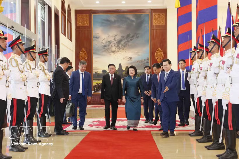 Official Welcome Held in Phnom Penh for Key Vietnamese Party Official