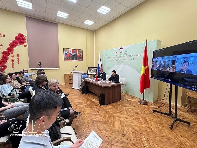 A roundtable in Moscow reviews key outcomes of the 14th National Congress of the Communist Party of Vietnam. (Photo: VNA)