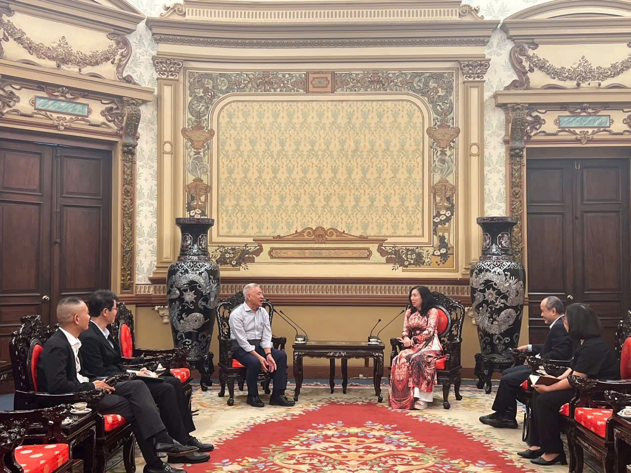 Overview of the award presentation ceremony. (Photo: UBNNVNVNONN)