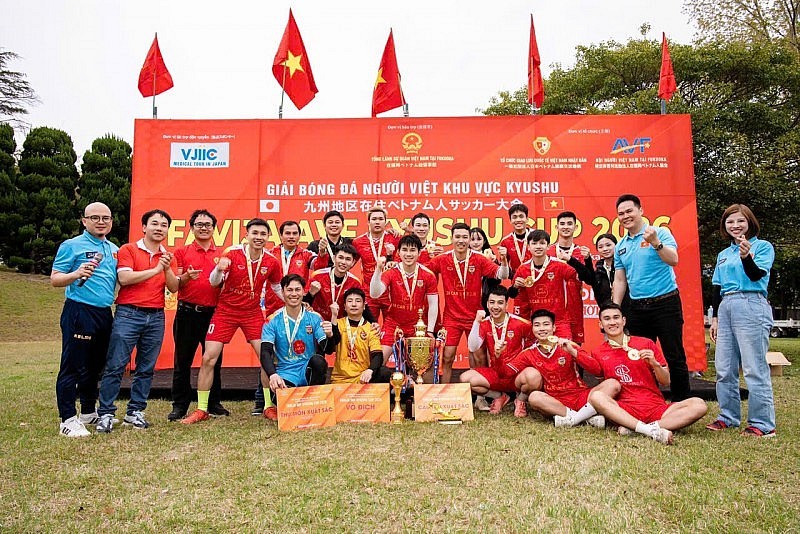 Vietnamese Football Tournament in Japan Looks Toward Truong Sa