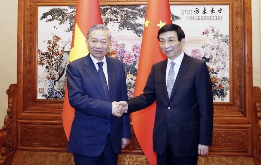 Party General Secretary and President To Lam meets CPPCC Chairman Wang Huning (Photo: VNA)