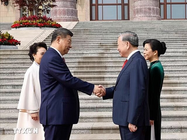 Xi Jinping Hosts Welcome Ceremony for Top Vietnamese Leader