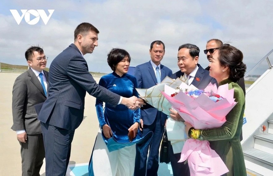 National Assembly Chairman Tran Thanh Man and his spouse arrive in Istanbul, Türkiye, on April 15 for the 152nd Assembly of the Inter-Parliamentary Union (IPU-152)