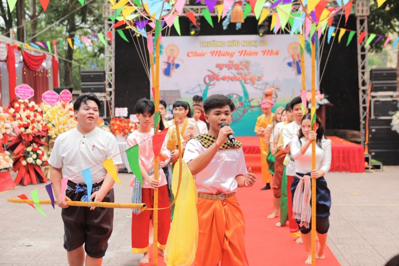 Lao and Cambodian Students Celebrate Traditional New Year at Friendship School 80