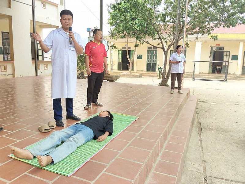 Life skills education is consistently prioritized by the school. (Photo: Pham Loi)