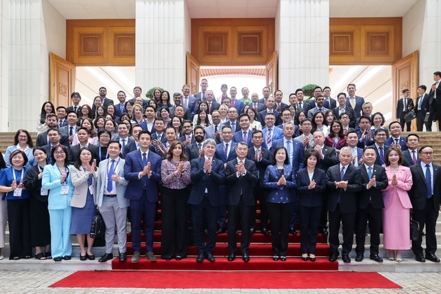 Prime Minister Le Minh Hung Hosts Reception for American Business Delegation