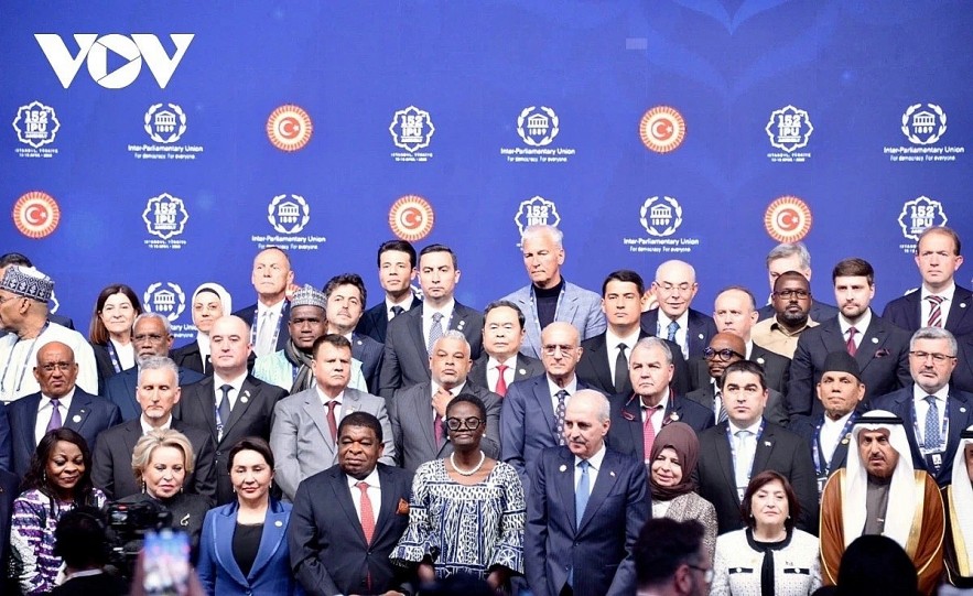 Vietnamese National Assembly Chairman Tran Thanh Man and other parliament speakers at the opening ceremony of IPU-152 in Istanbul