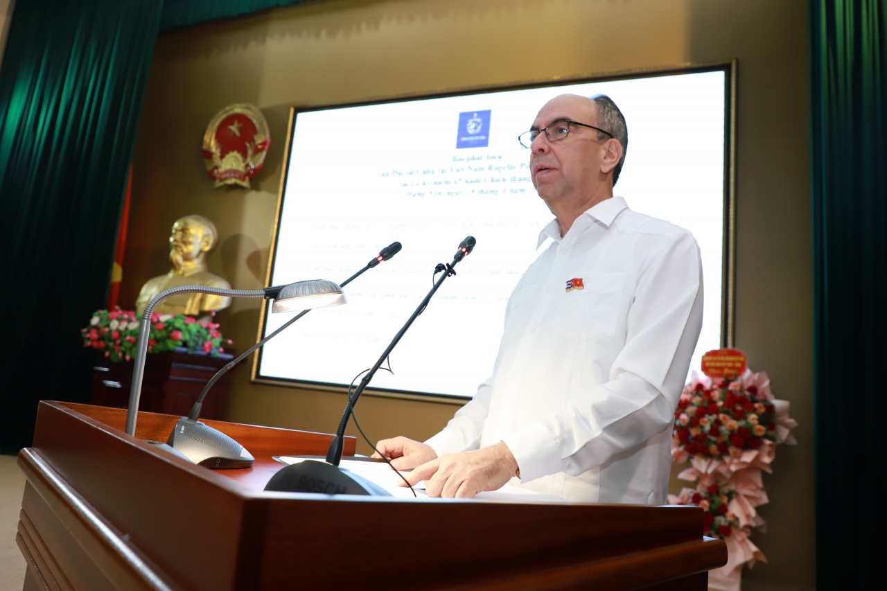 Vietnam-Cuba Foster Special Ties from Spirit of Girón