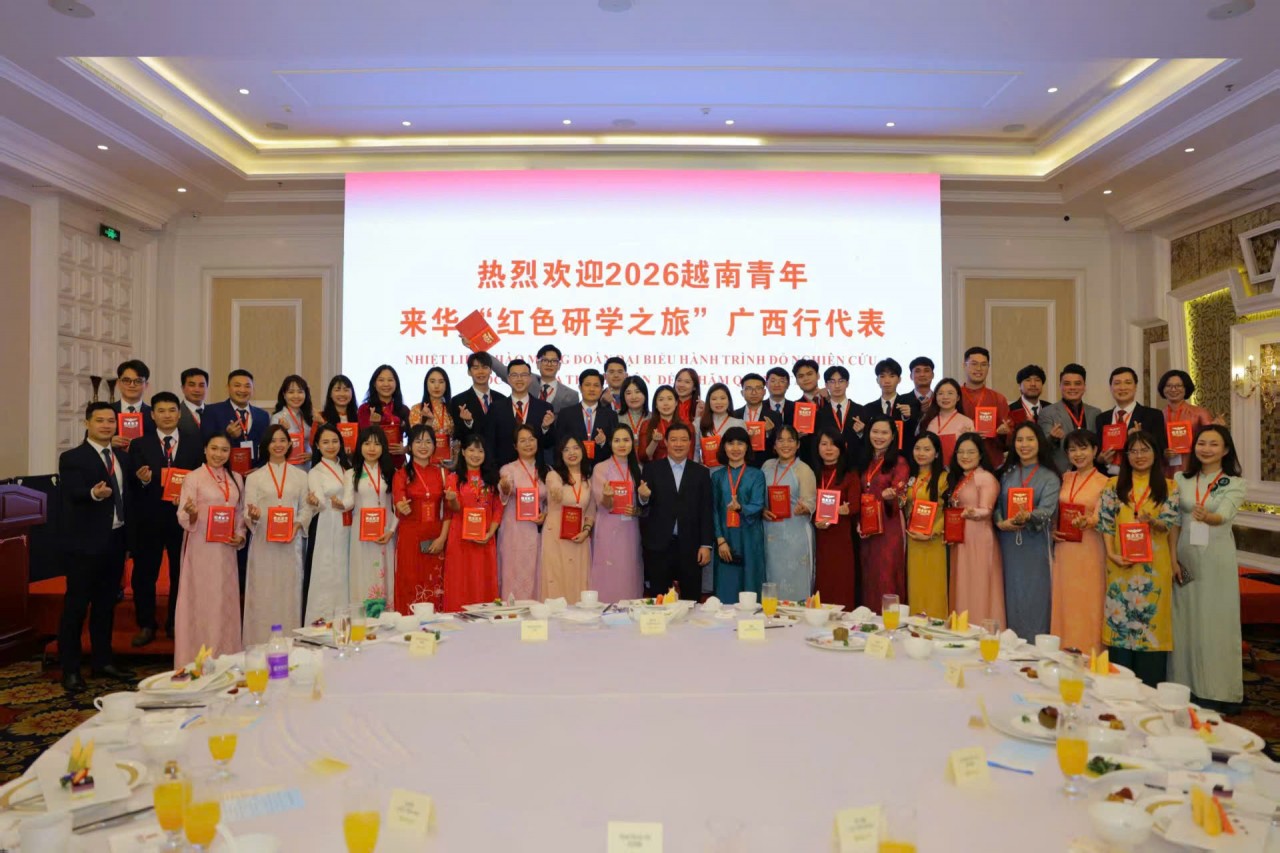 Strengthening Social Foundations through Vietnam-China Border People’s Festival and Youth Red Study Tour