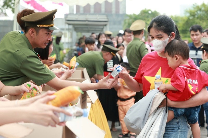 Festive Hanoi: Dynamic Blend of Culture, Heritage, and Travel Experiences Awaits Visitors