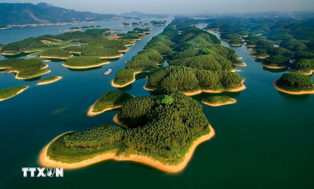 Thac Ba Lake, Lao Cai Province. (Photo: VNA)