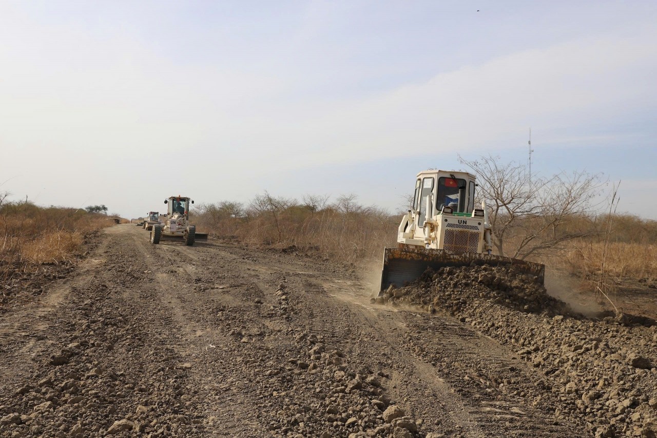 Vietnamese Engineering Team Completes 37-km Strategic Road in South Sudan in 85 Days