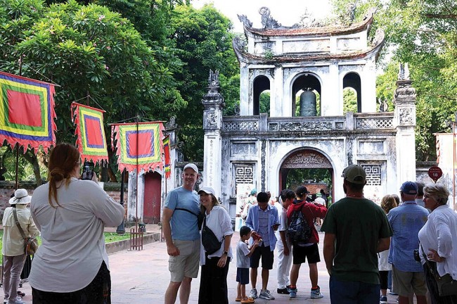 Hanoi Tourism Sees Strong Growth, Targets 12 Million International Visitors