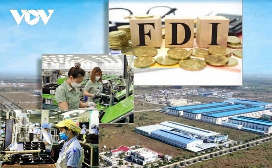 International analysts say Vietnam continues attracting strong FDI inflows, high-tech manufacturing and global supply chains thanks to its skilled workforce, strategic location and open economic policies. (Illustrative image)