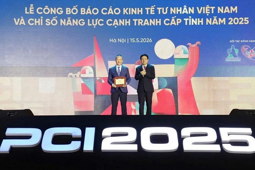 Mr. Nguyen Duy Hung, Member of the Board of Directors of Tan Hiep Phat, representing the partner organization for the launch ceremony of the Vietnam Private Economy Report and the Provincial Competitiveness Index 2025.