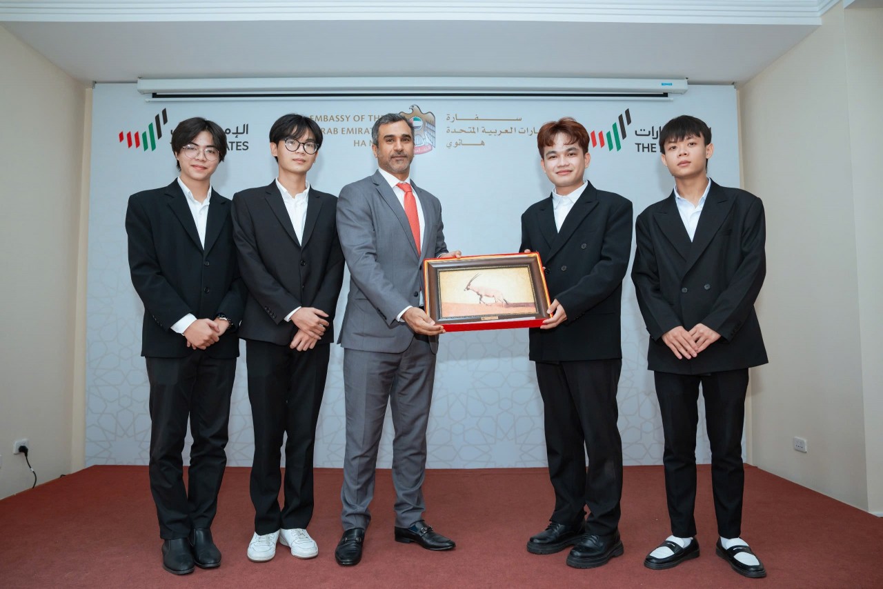 UAE Embassy Honors Lac Hong University Team for Winning International Award in Dubai