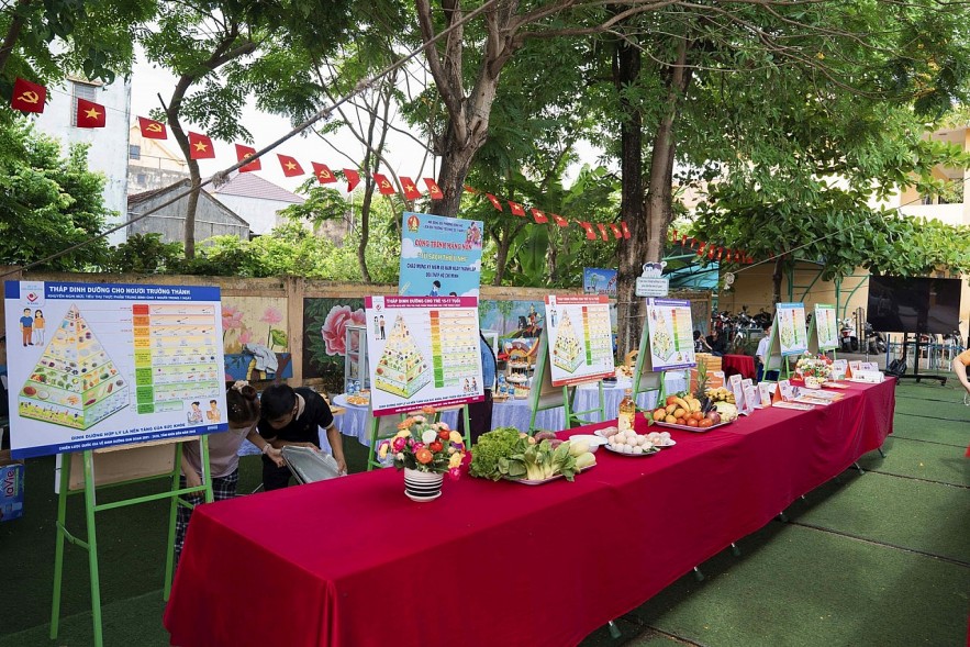 Quang Tri Promotes School Nutrition: Investing in Children's Daily Meals