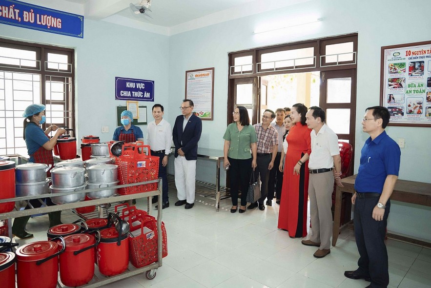 Quang Tri Promotes School Nutrition: Investing in Children's Daily Meals