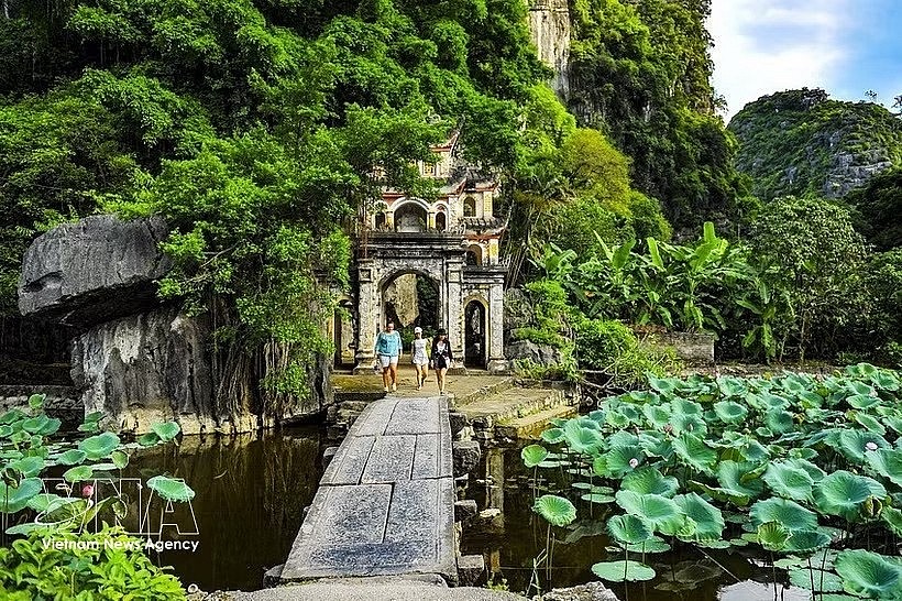 Bich Dong Pagoda, one of the filming locations featured in the music video of Secret Garden (Photo: VNA) Bich Dong Pagoda, one of the filming locations featured in the music video of Secret Garden (Photo: VNA)