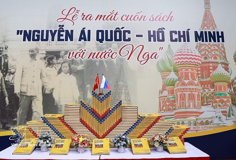 The book “Nguyen Ai Quoc – Ho Chi Minh and Russia” on display at the launch (Photo: VNA) The book “Nguyen Ai Quoc – Ho Chi Minh and Russia” on display at the launch (Photo: VNA)