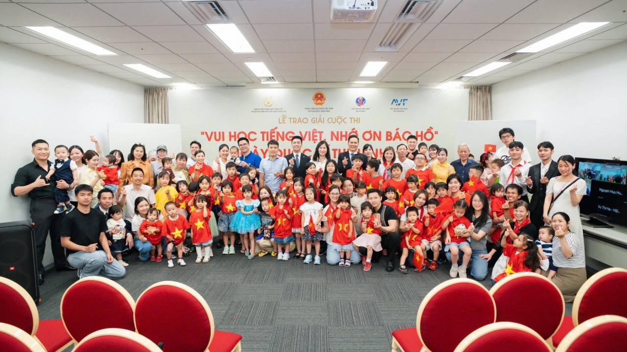 The program was not only a playground for children but also a vivid demonstration of the unity and sustained efforts of the Vietnamese community in Japan. (Photo: Consulate General of Vietnam in Fukuoka)